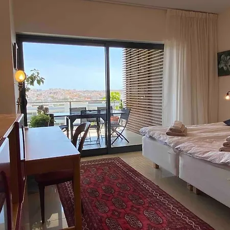 Apartment Marina Village 170 View 6 Beds Lagos
